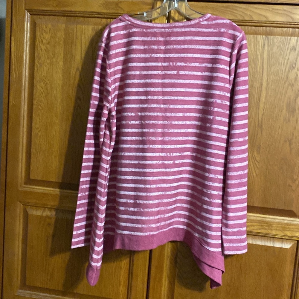 Silver Wear Tunic. - Picture 4 of 4